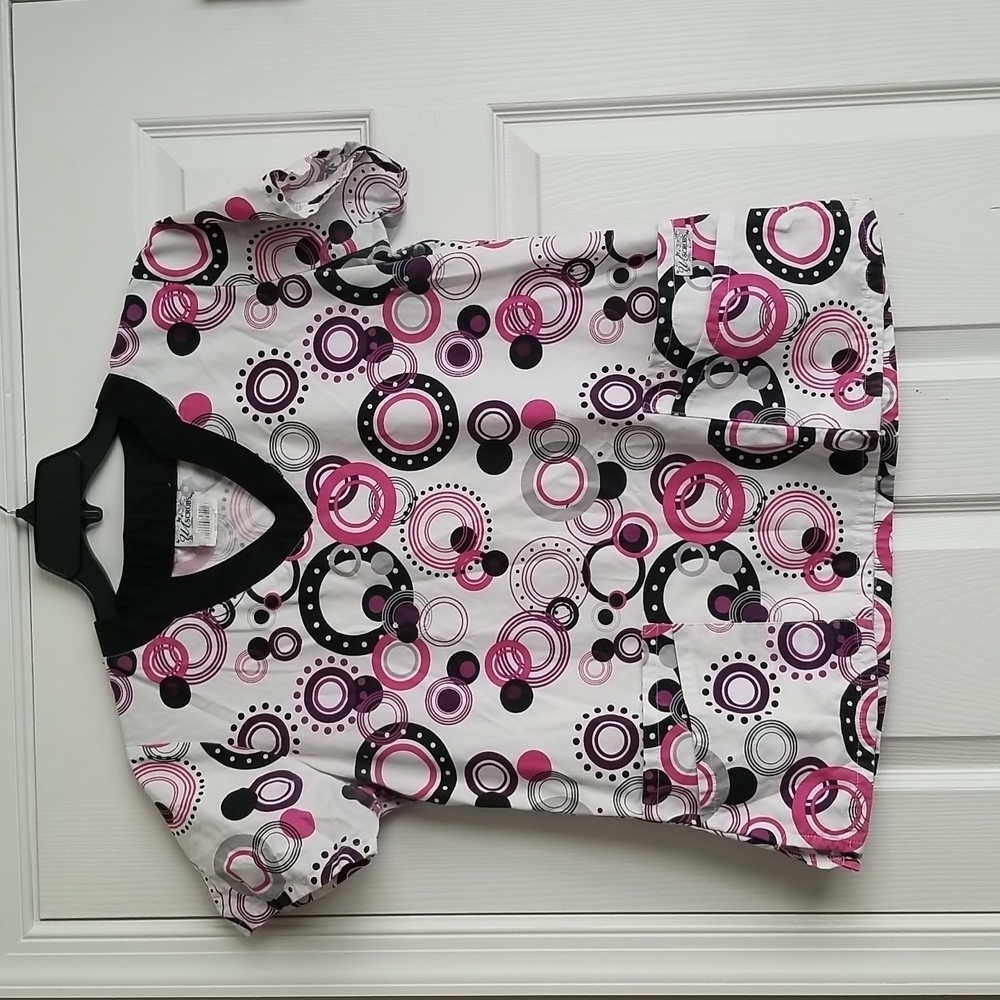 UA Scrubs Women's Scrub Top